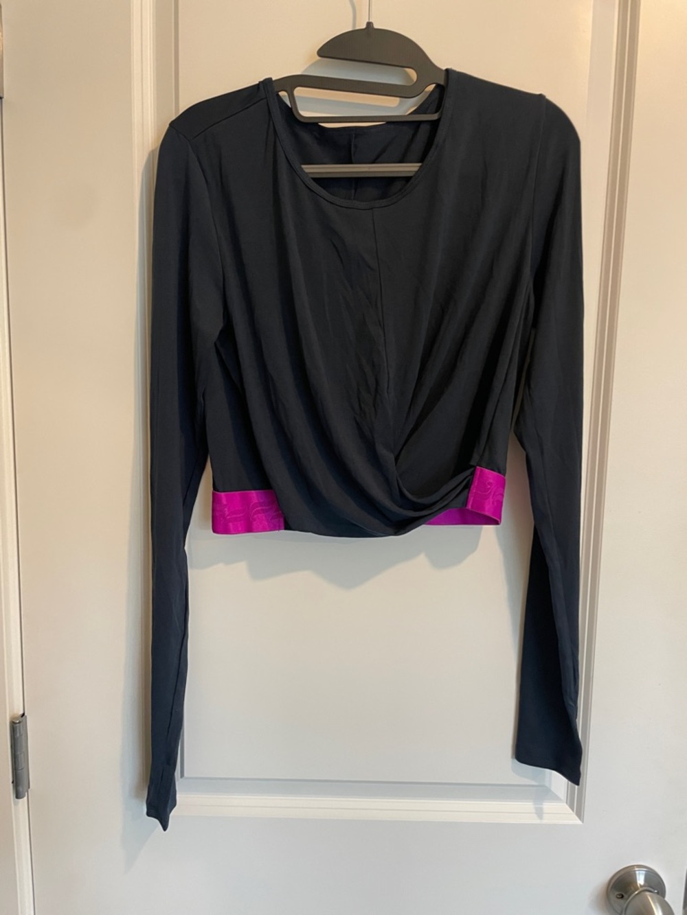 Womens Long-Sleeve Twist Front Top in Navy with Pink Trim